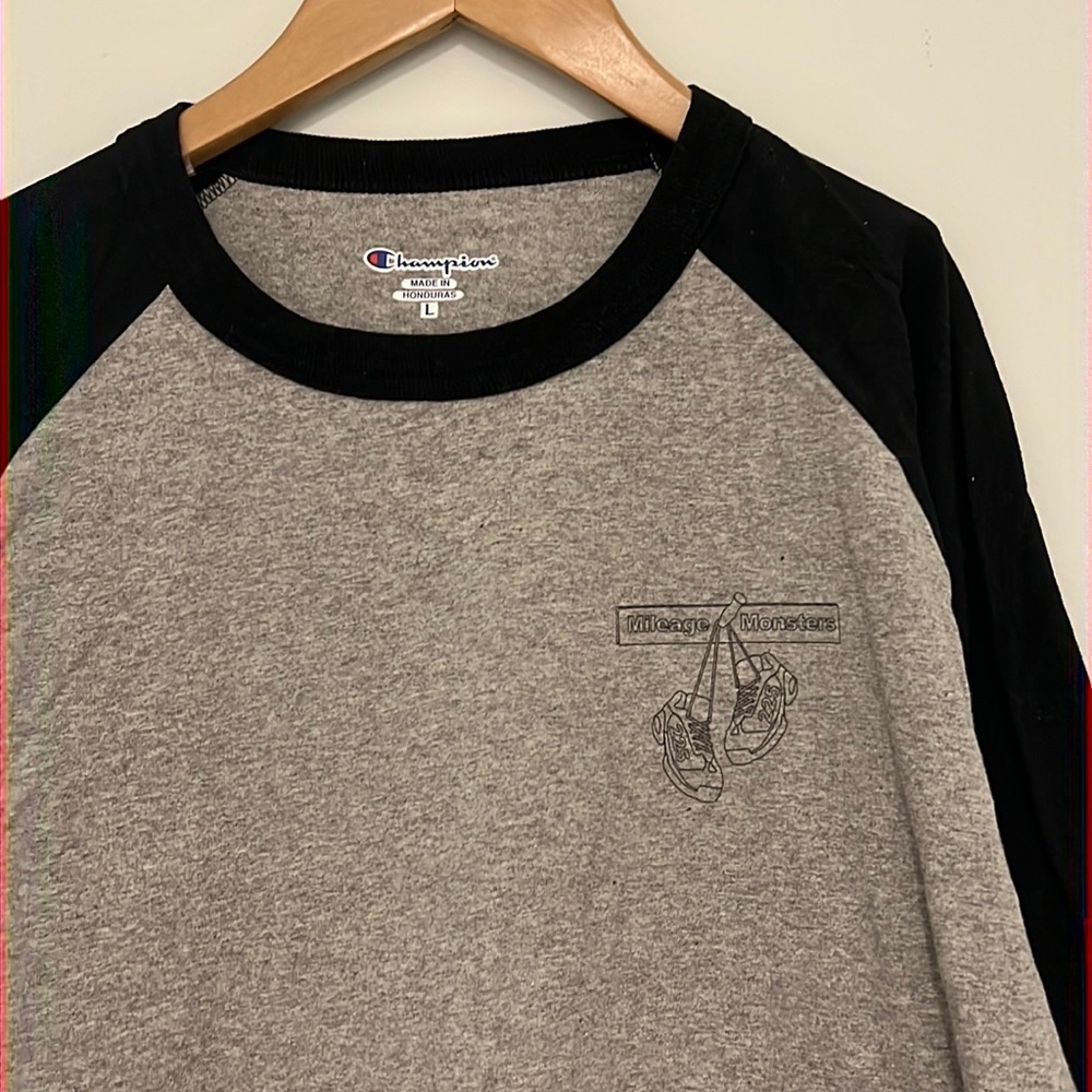 Champion 3/4 sleeve t shirt l
